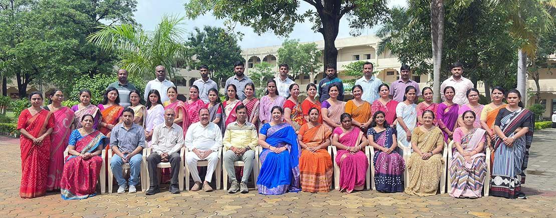 MVM-Bhopal1-staff-group-photo-09102025.jpg